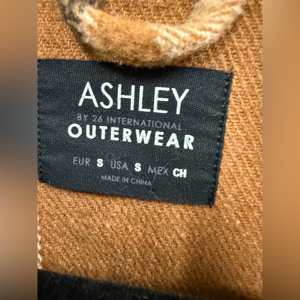 Ashley outerwear cropped shacket Megan cropped shacket in brown plaid S - Picture 7 of 7